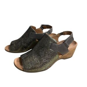 Vionic Tatiana Adjustable Peep-Toe Wedges